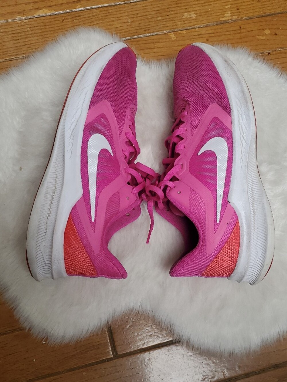 Nike Downshifter Women’s Bright Pink Mesh Running Sneakers with White Swoosh - Picture 10 of 10